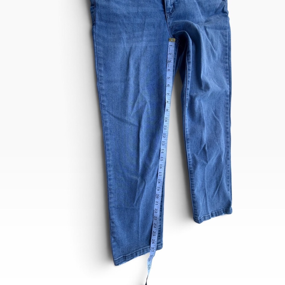 Democracy Ab Solution Tech Straight Leg Jeans Womens 8 Blue EUC Stretch Denim - Picture 8 of 8